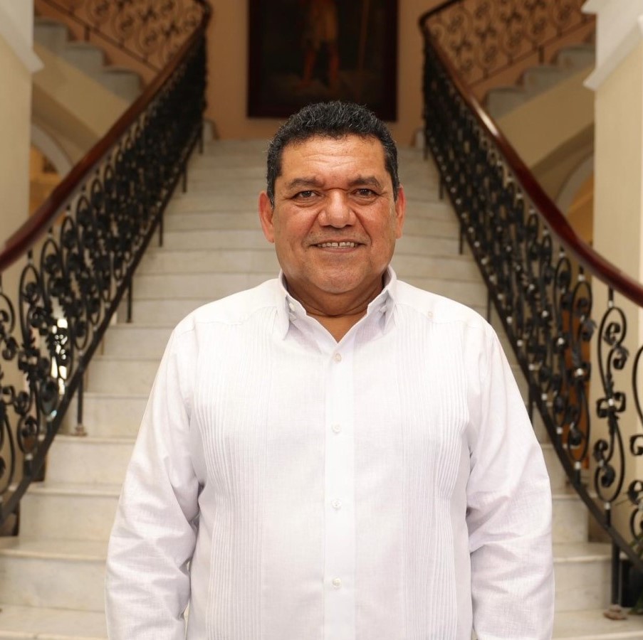 Foto del Gobernador Javier May Rodríguez